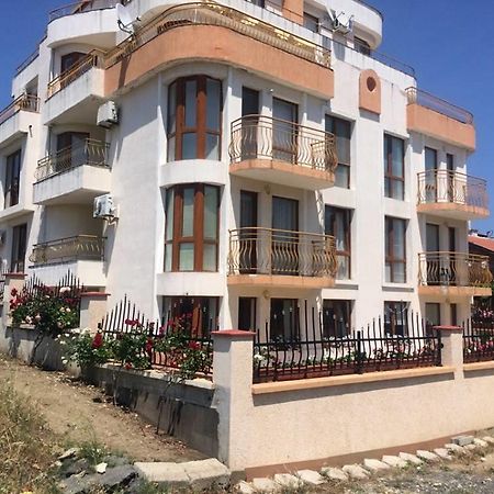 Private Studio Intsaraki - Свети-Влас Экстерьер фото